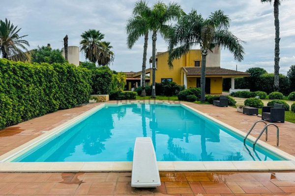 casa indipendente in vendita a Marsala