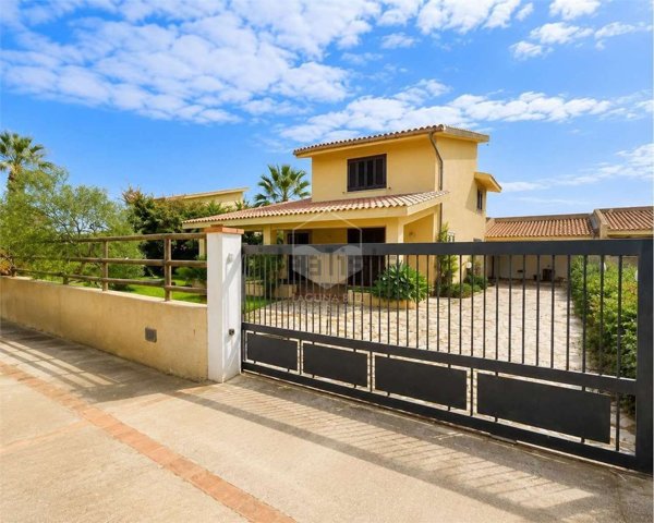 casa indipendente in vendita a Marsala