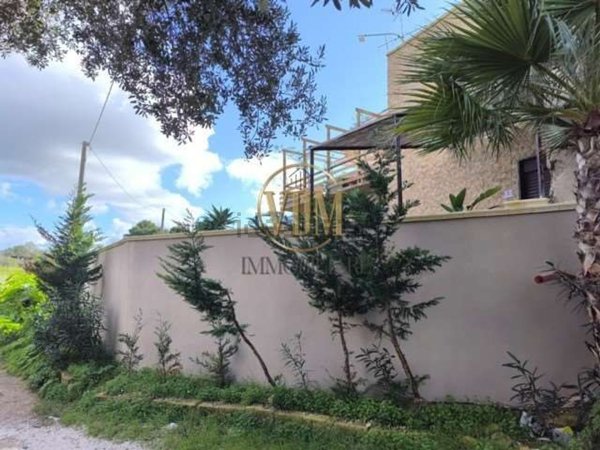 casa indipendente in vendita a Marsala