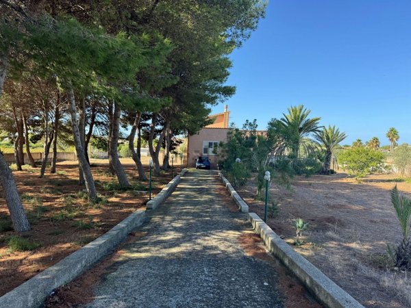 casa indipendente in vendita a Marsala