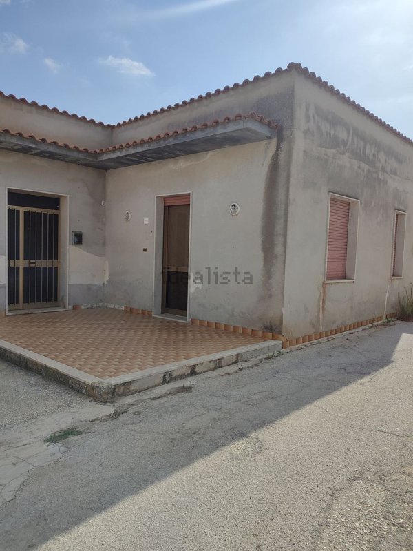casa indipendente in vendita a Marsala