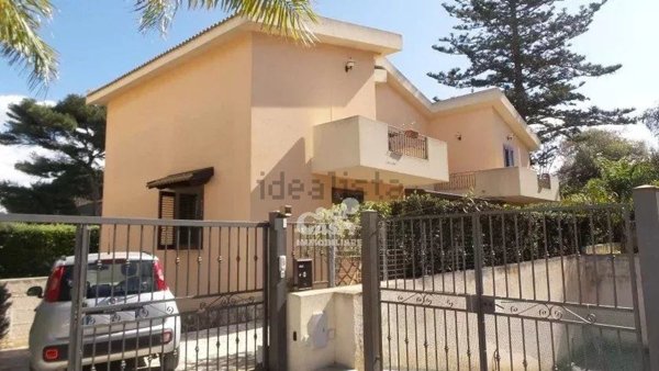 casa indipendente in vendita a Marsala in zona Centro Storico