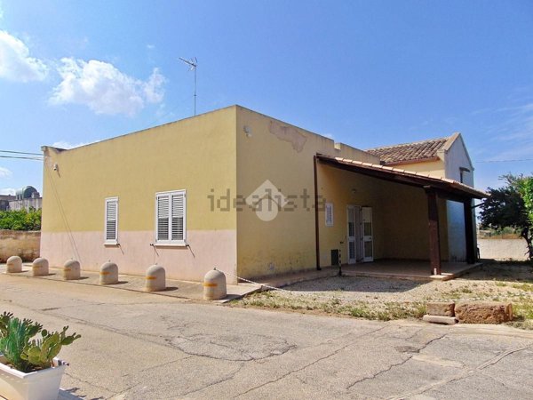 casa indipendente in vendita a Marsala