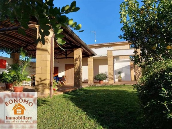 casa indipendente in vendita a Marsala