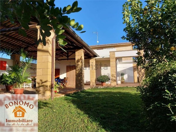 casa indipendente in vendita a Marsala