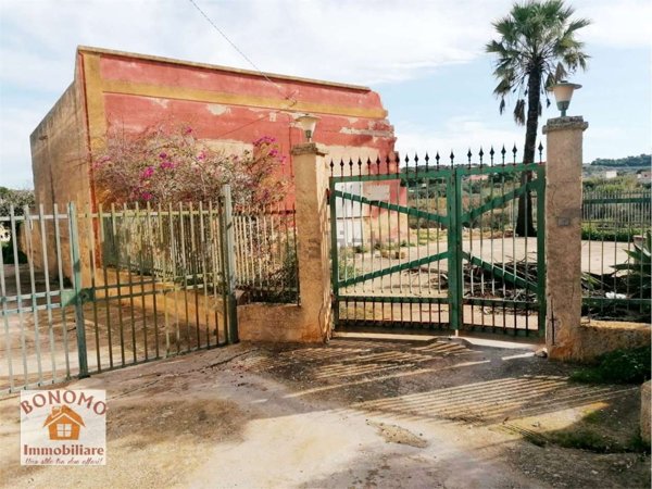 casa indipendente in vendita a Marsala