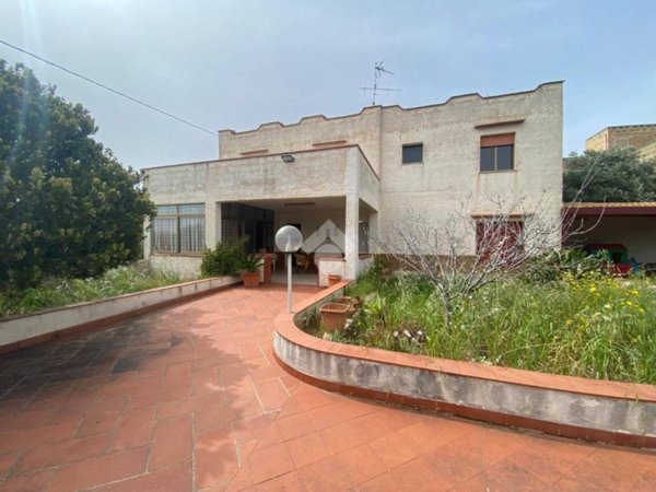 casa indipendente in vendita a Marsala