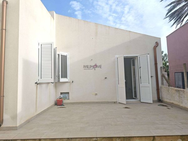 casa indipendente in vendita a Marsala