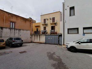 negozio in vendita a Marsala in zona Centro Storico