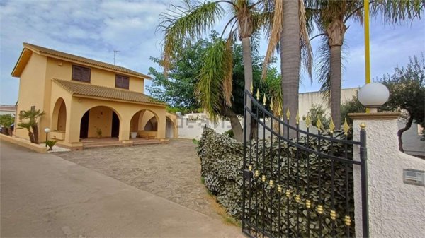 casa indipendente in vendita a Marsala