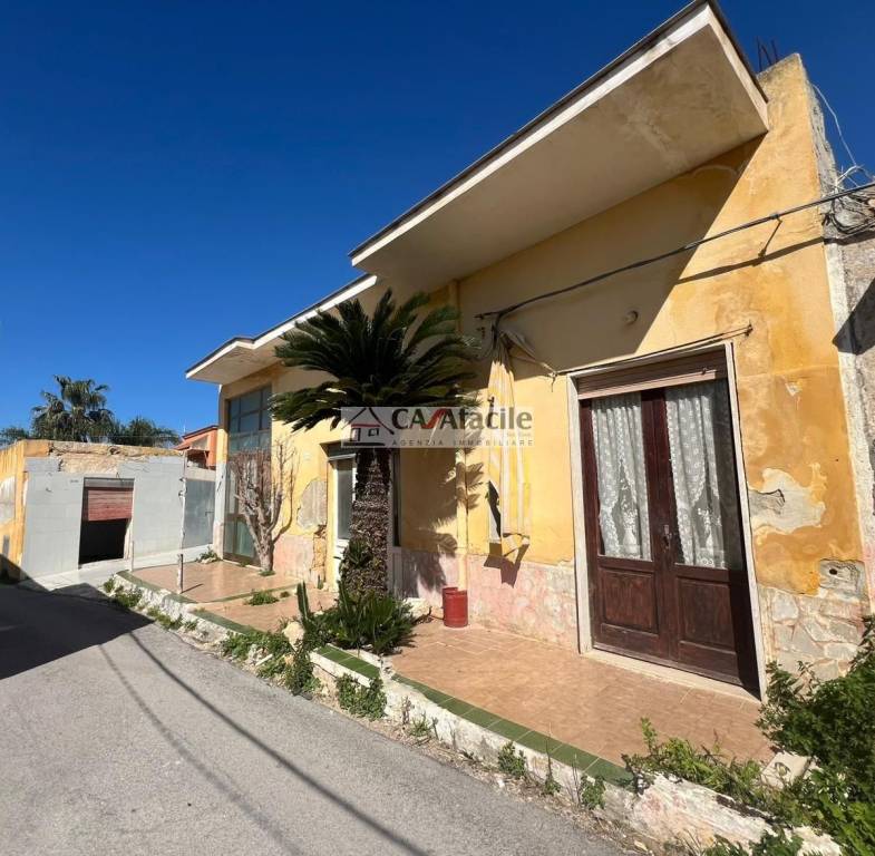 casa indipendente in vendita a Marsala