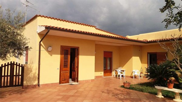 casa indipendente in vendita a Marsala
