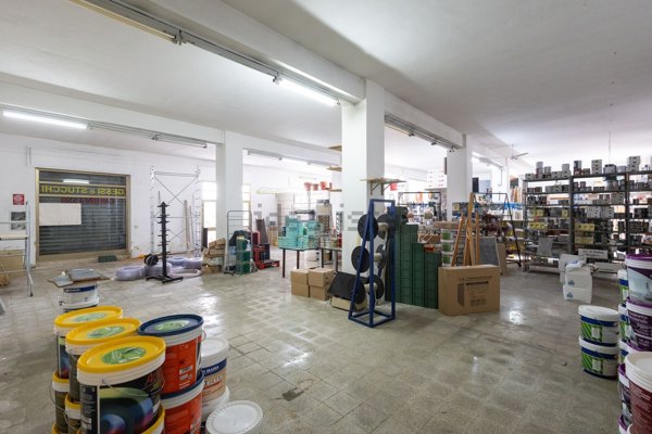 locale commerciale in vendita a Marsala