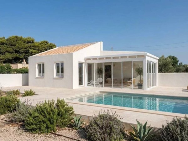 casa indipendente in vendita a Marsala in zona Casabianca