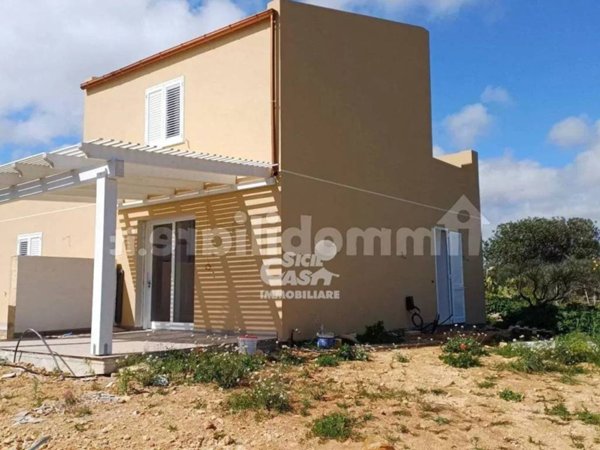 casa indipendente in vendita a Marsala