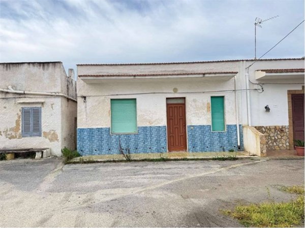 casa indipendente in vendita a Marsala