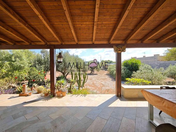 casa indipendente in vendita a Marsala