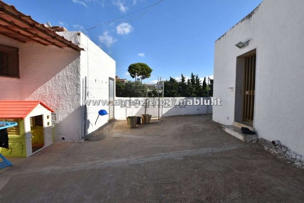 casa indipendente in vendita a Marsala