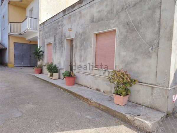 casa indipendente in vendita a Marsala