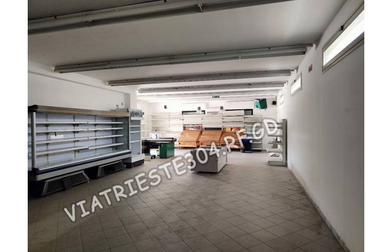 locale commerciale in vendita a Marsala