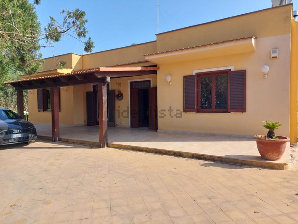 casa indipendente in vendita a Marsala