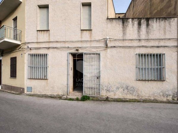 casa indipendente in vendita a Marsala
