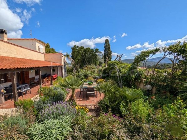 casa indipendente in vendita a Marsala