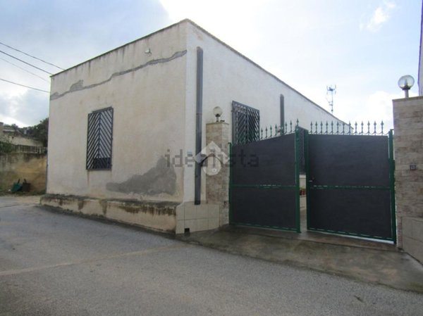 casa indipendente in vendita a Marsala