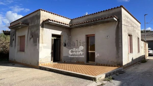 casa indipendente in vendita a Marsala