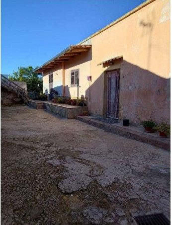 casa indipendente in vendita a Marsala