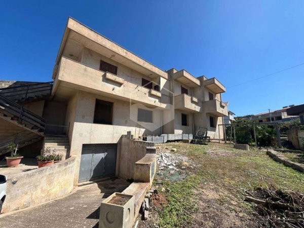 casa indipendente in vendita a Marsala