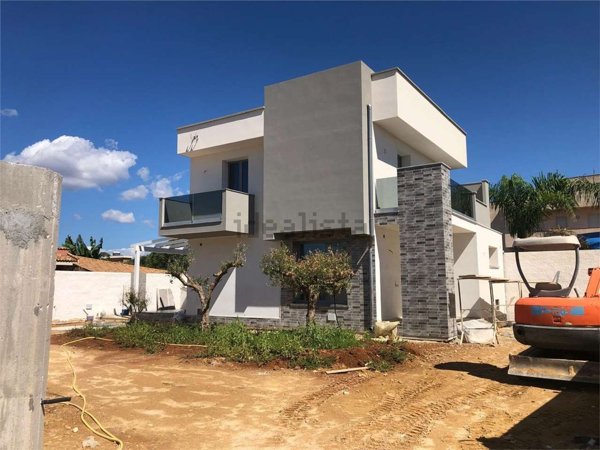 casa indipendente in vendita a Marsala