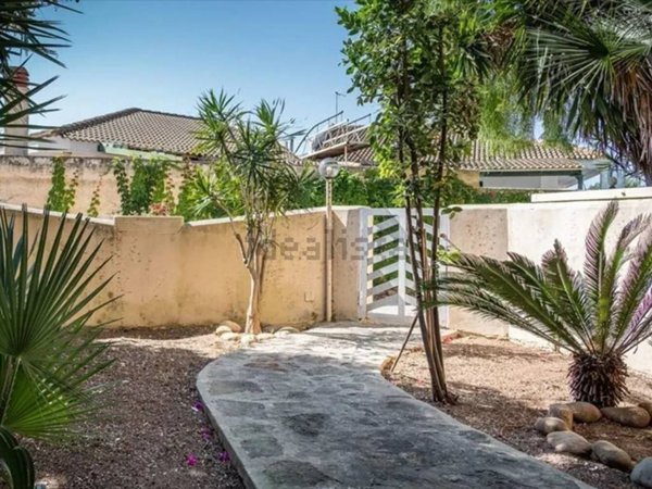 casa indipendente in vendita a Marsala in zona Casabianca