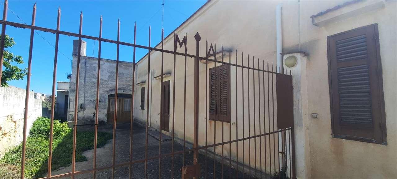 casa indipendente in vendita a Marsala in zona Centro Storico