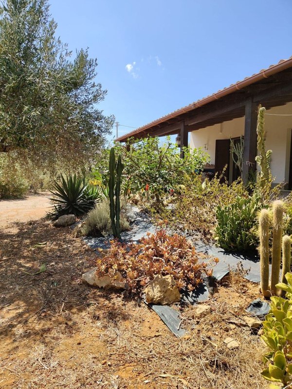 casa indipendente in vendita a Marsala