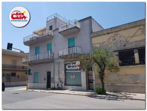 locale commerciale in vendita a Marsala