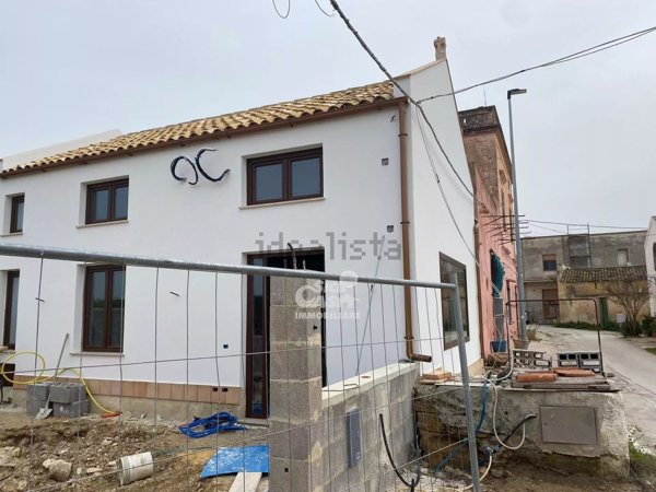casa indipendente in vendita a Marsala in zona Birgi