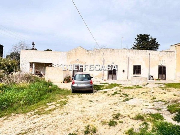 casa indipendente in vendita a Marsala