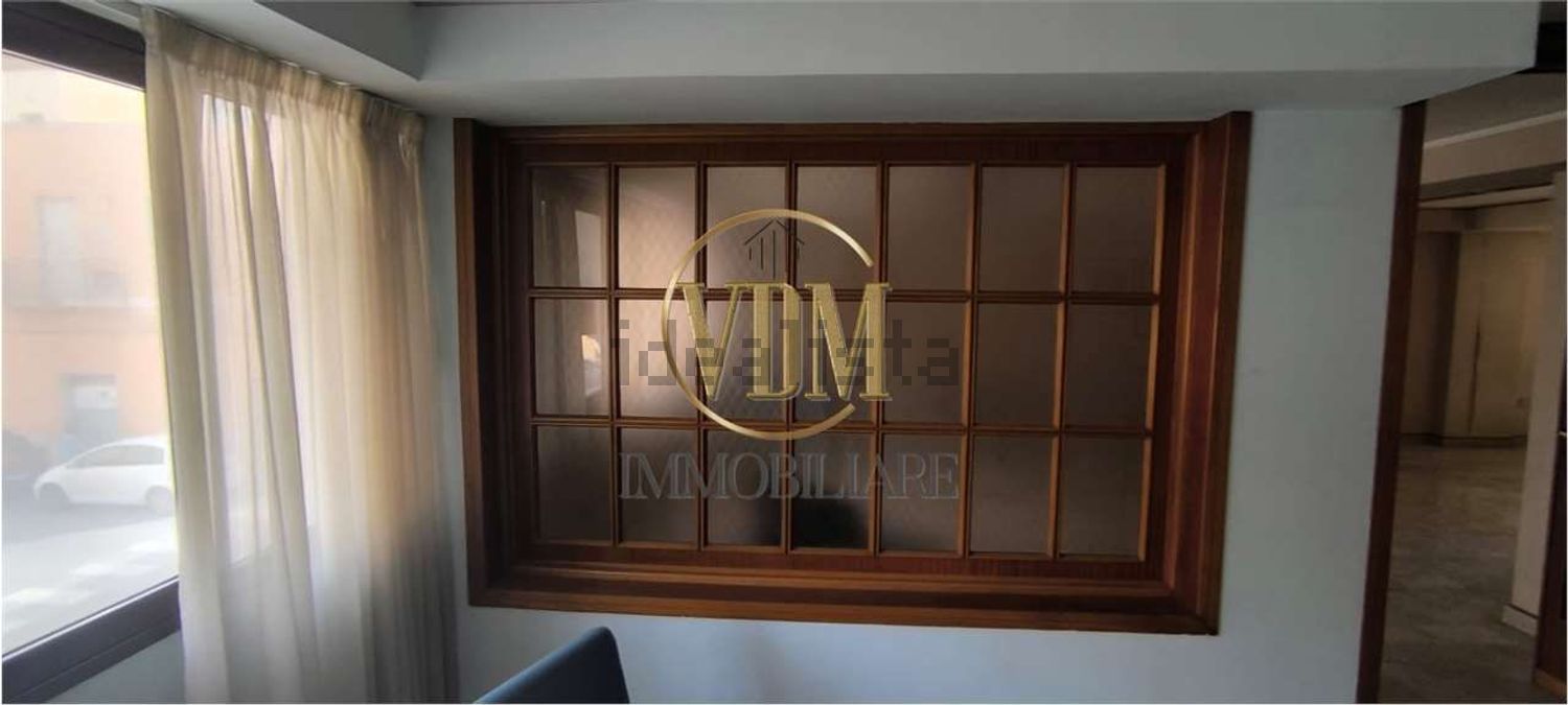 ufficio in vendita a Marsala