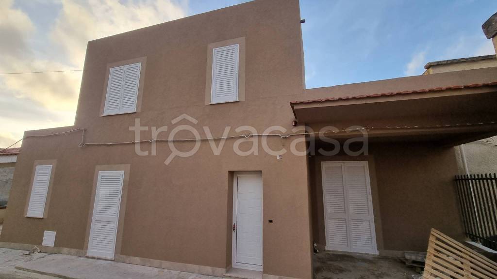 casa indipendente in vendita a Marsala