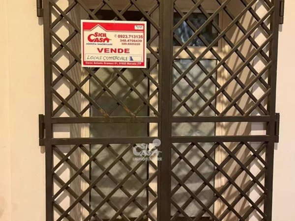 negozio in vendita a Marsala in zona Centro Storico