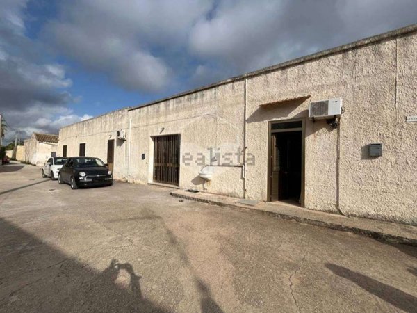 casa indipendente in vendita a Marsala
