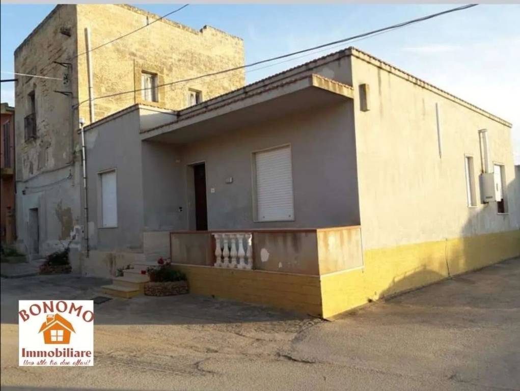 casa indipendente in vendita a Marsala