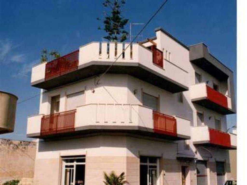 intera palazzina in vendita a Marsala