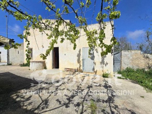 casa indipendente in vendita a Marsala