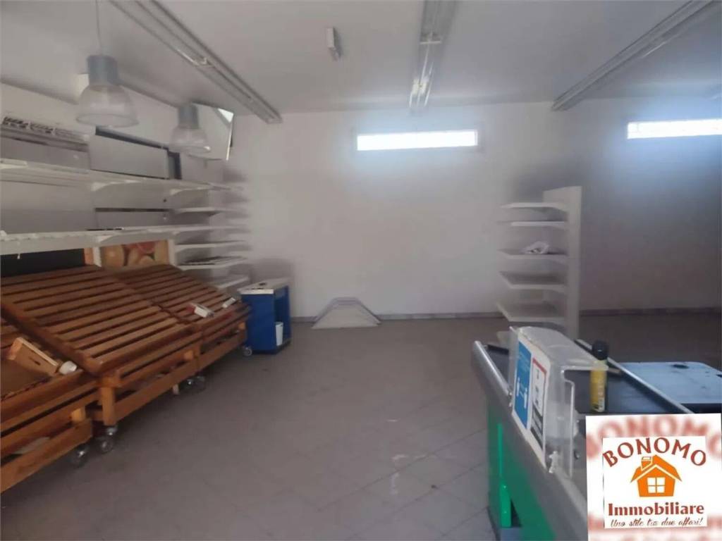 negozio in vendita a Marsala