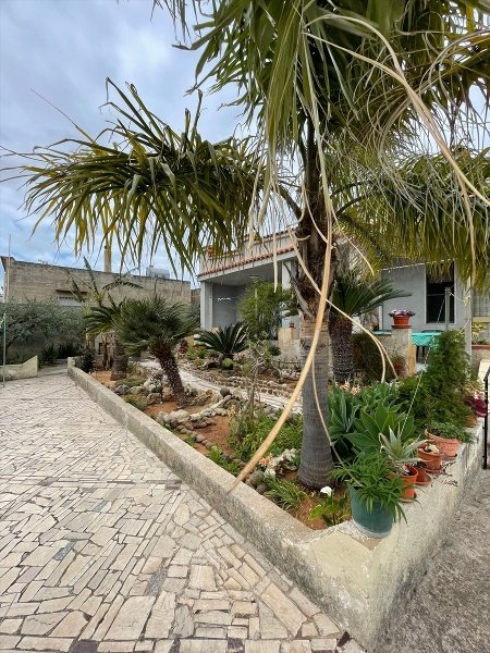 casa indipendente in vendita a Marsala