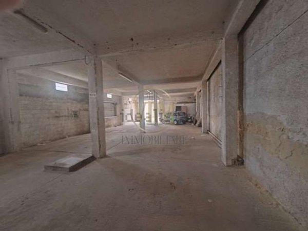 locale di sgombero in vendita a Marsala