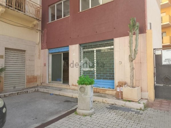 locale commerciale in vendita a Marsala