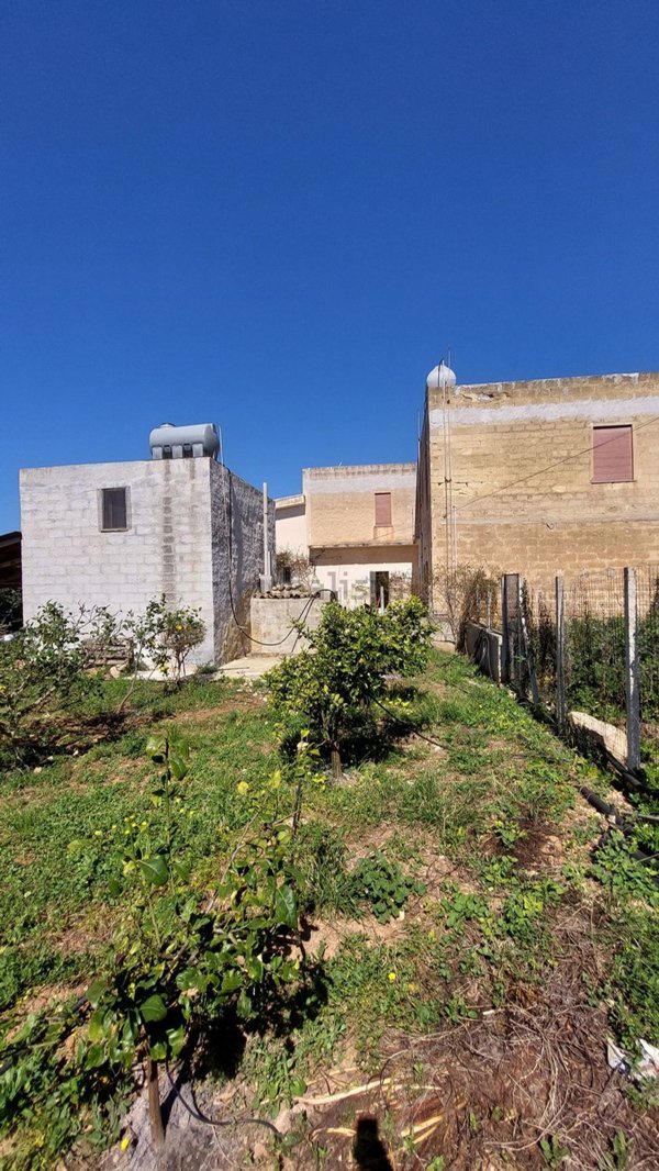 casa indipendente in vendita a Marsala